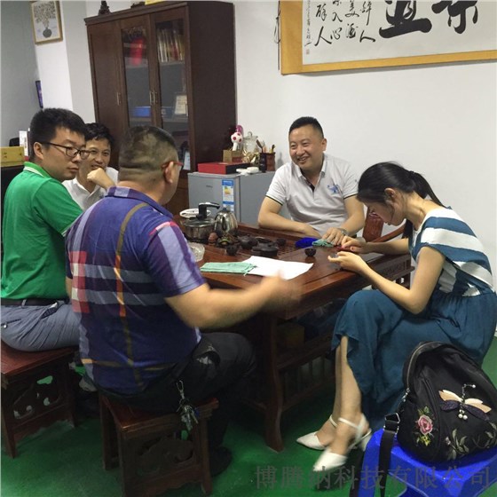 博騰納-10年專業(yè)藍(lán)牙耳機(jī)注塑加工，藍(lán)牙耳機(jī)定制
