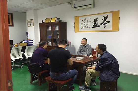 智能手環(huán)外殼模具哪家行？——看看深圳博騰納塑膠模具制造廠