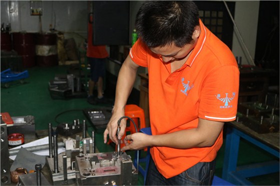 深圳博騰納塑膠模具廠——12道質(zhì)檢工序，品質(zhì)有保障