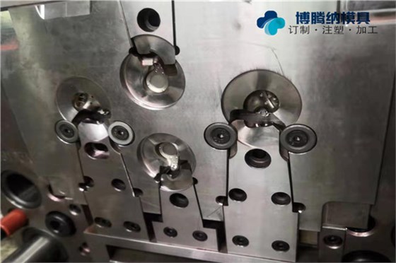 深圳耳機塑膠模具廠哪家好？博騰納300家企業(yè)口碑認可