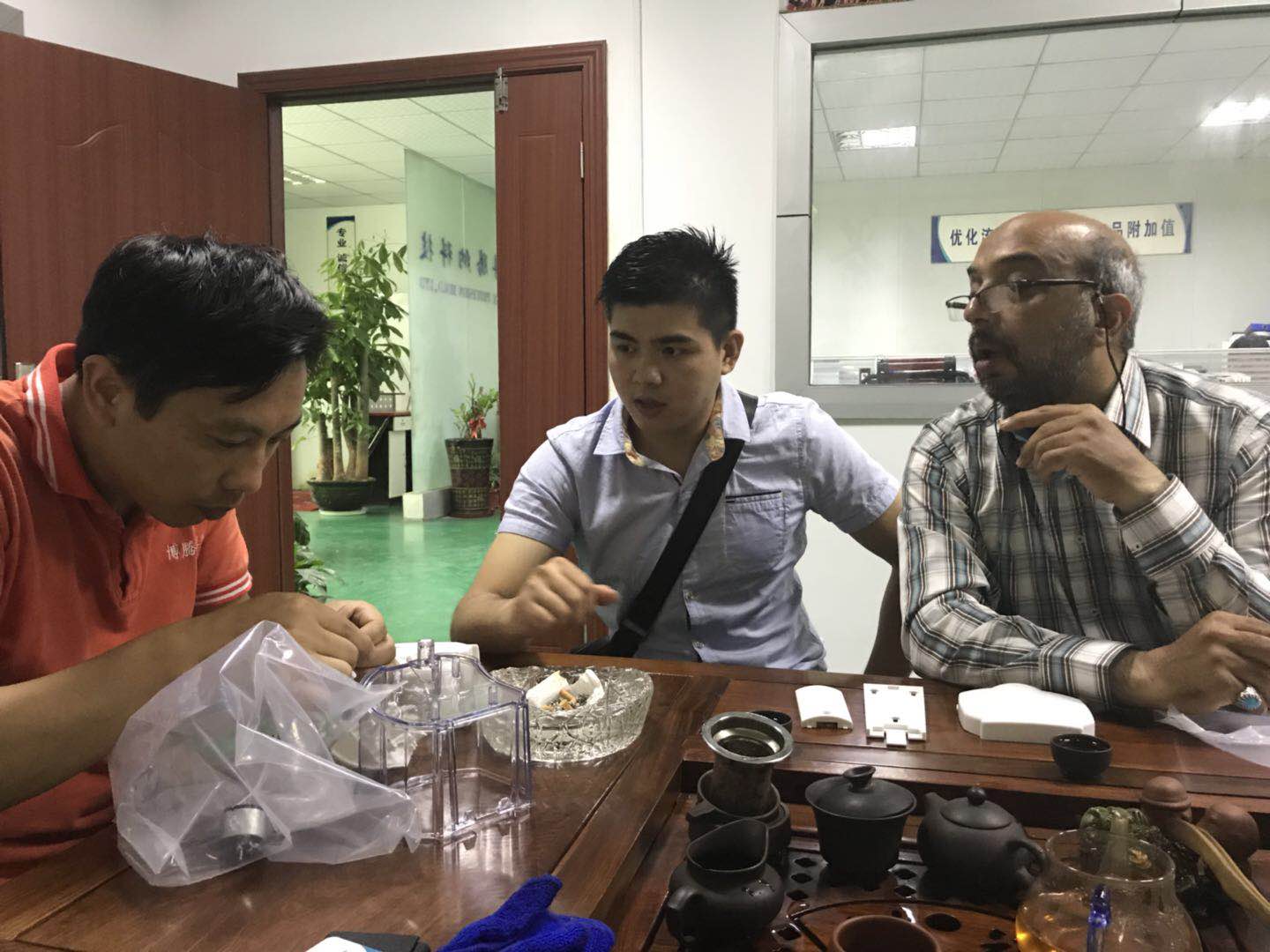 博騰納塑膠模具與印度客戶愉快合作??！