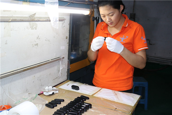 深圳塑膠模具廠：博騰納匠心獨運，打造品質(zhì)模具