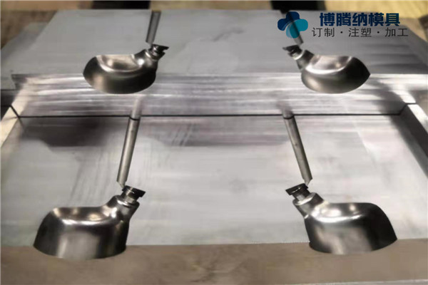 深圳藍(lán)牙耳機(jī)模具加工哪家行？博騰納，獲得全國(guó)300家企業(yè)的口碑認(rèn)可